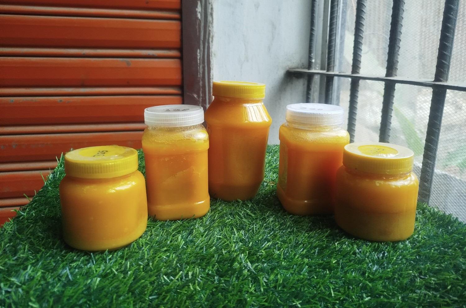 কড়া জালের গাওয়া ঘি (১ কেজি)